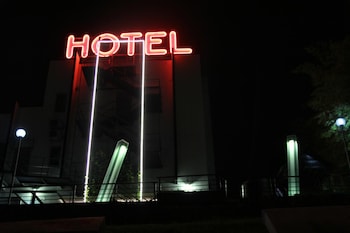 m design hotel seri kembangan