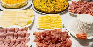 Mascagni Luxury Rooms & Suites,Near Teatro Dell'opera Di Roma,4 star