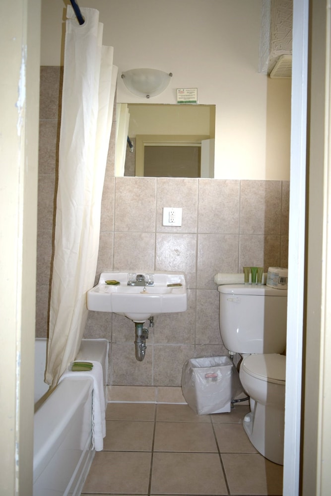 centre suites inns motel