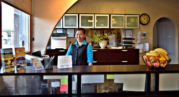 centre suites inns motel