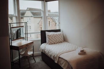 16 pilrig guest house