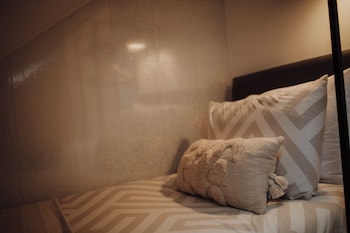 16 pilrig guest house