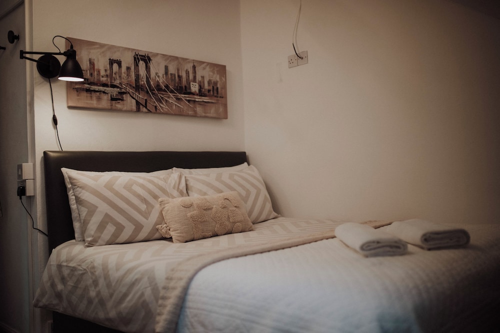 16 pilrig guest house