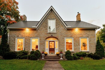 Nevis Estate Boutique Hotel,,2 star