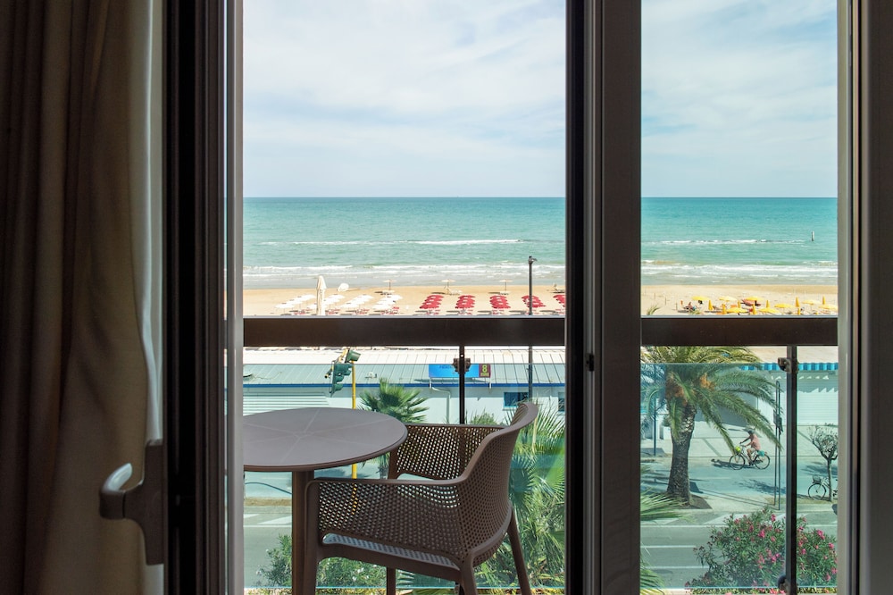 hotel paradiso grottammare