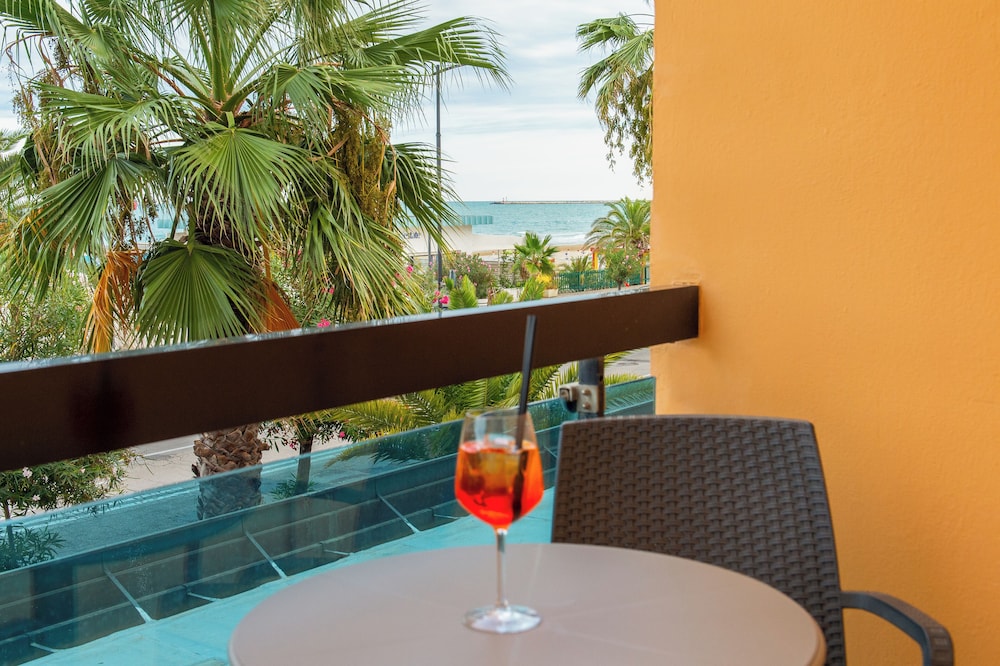 hotel paradiso grottammare