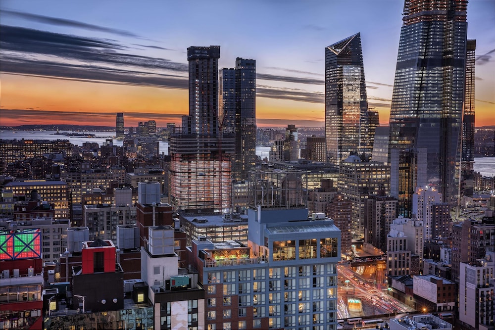 doubletree by hilton new york times square west