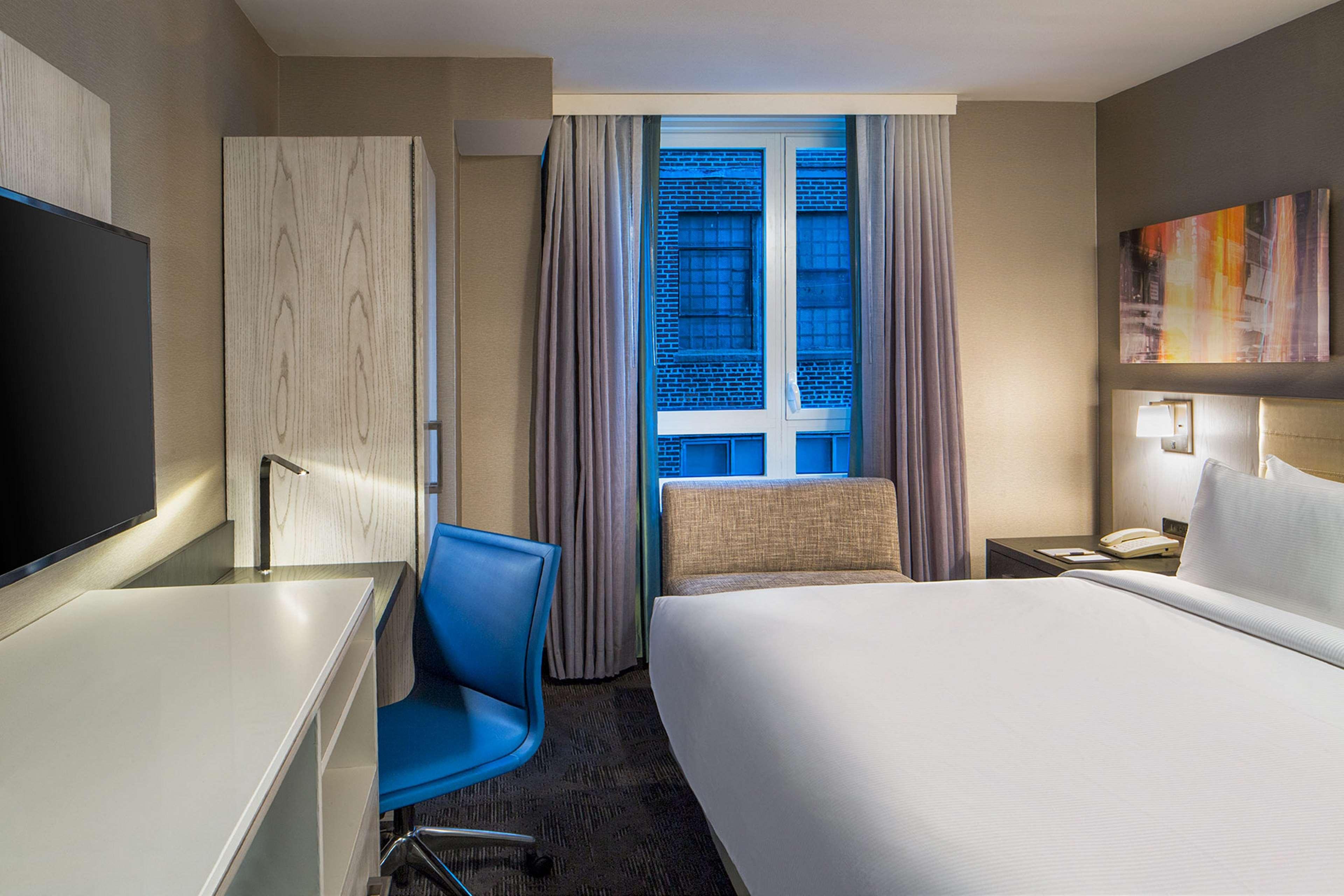 doubletree by hilton new york times square west