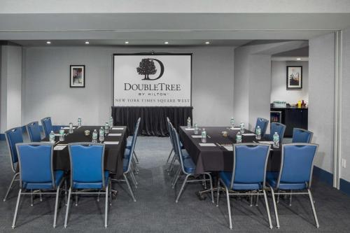 doubletree by hilton new york times square west