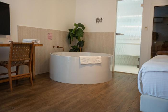 estate spa boutique hotel adults only