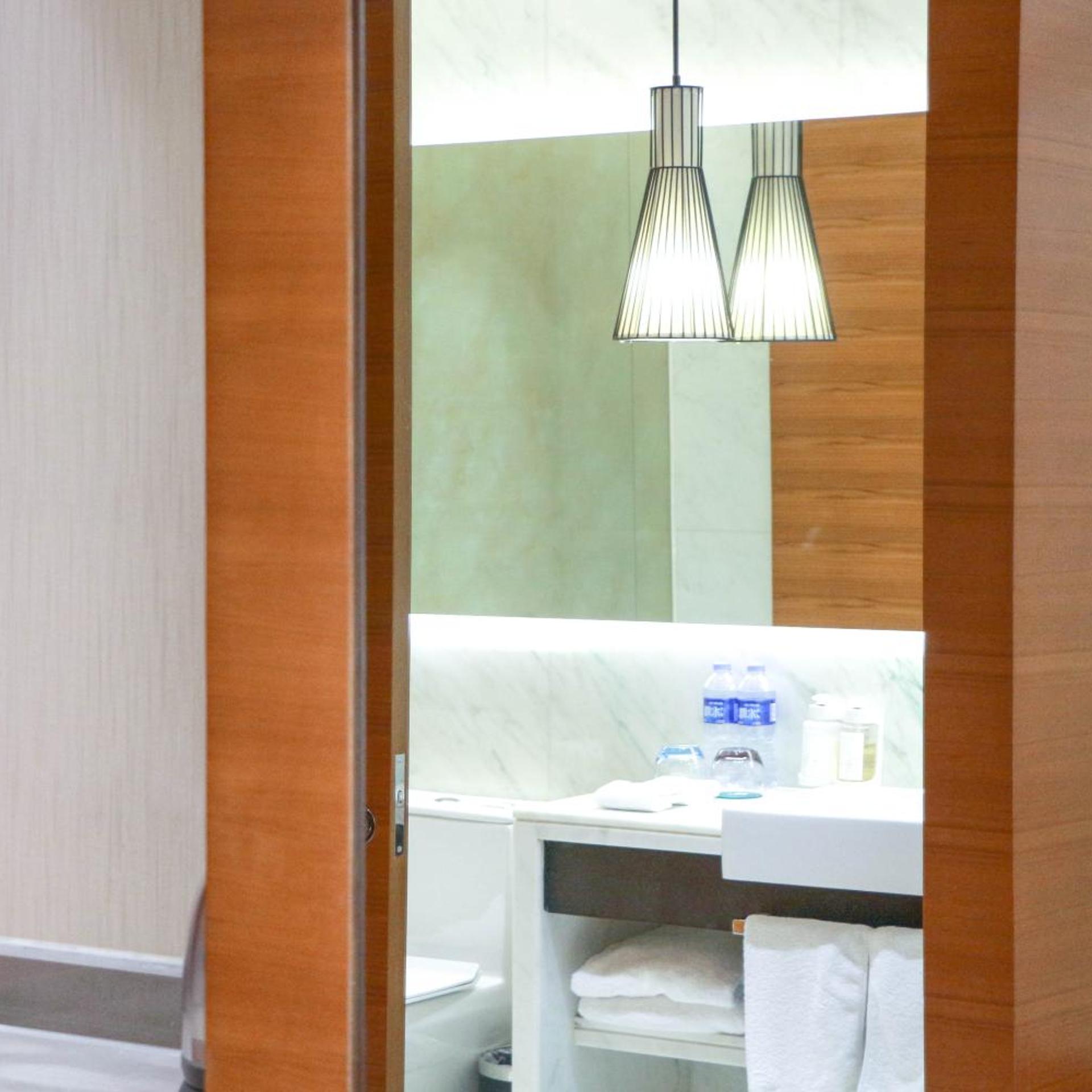 holiday inn nanjing xuanwu lake by ihg