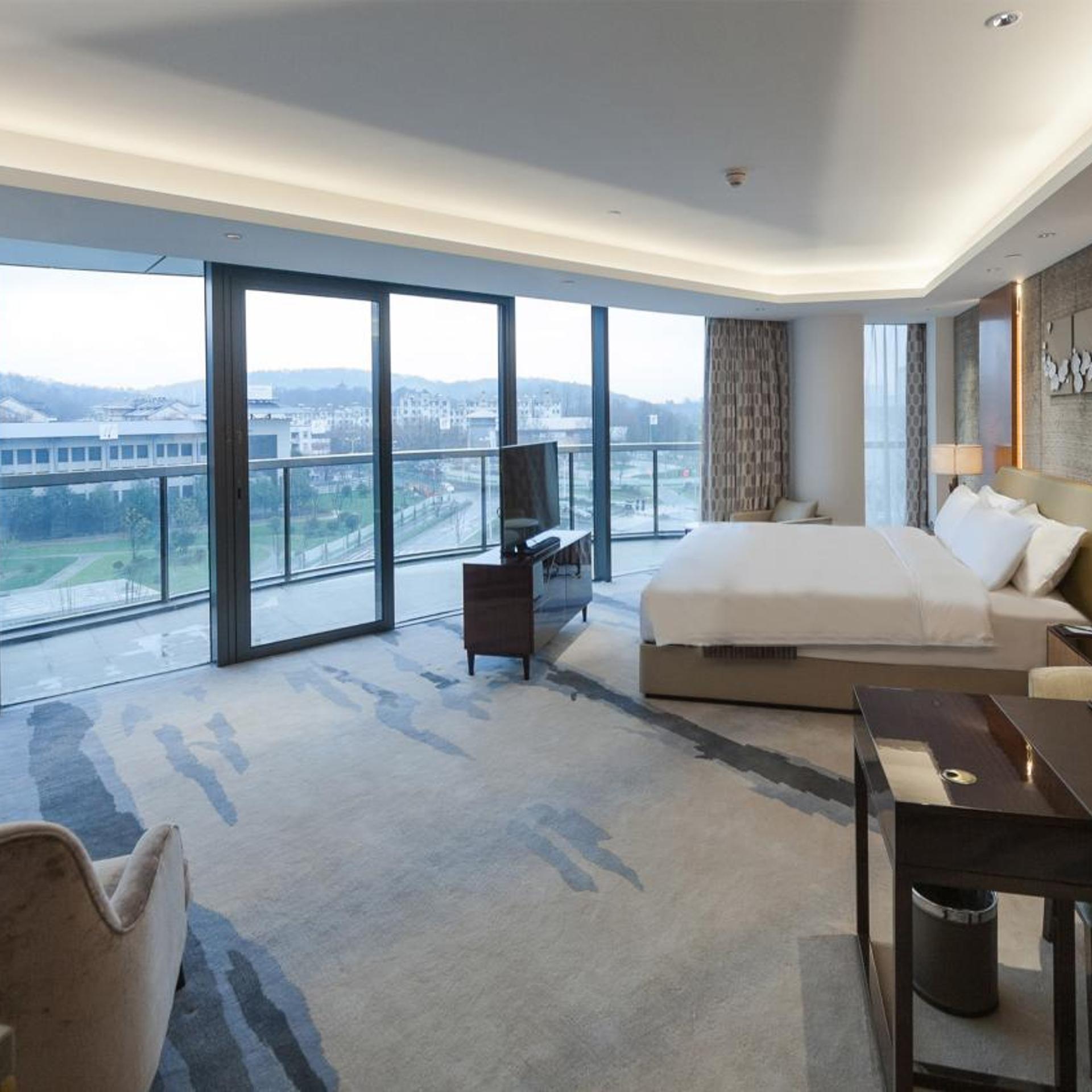 holiday inn nanjing xuanwu lake by ihg