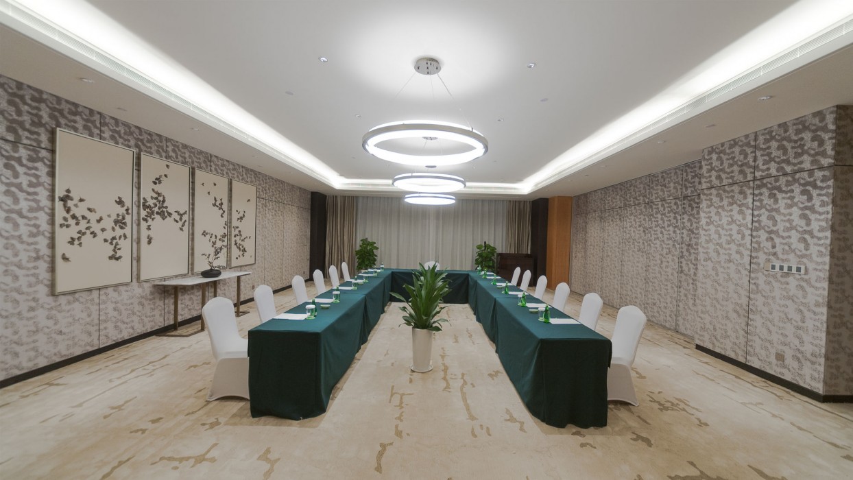 holiday inn nanjing xuanwu lake by ihg