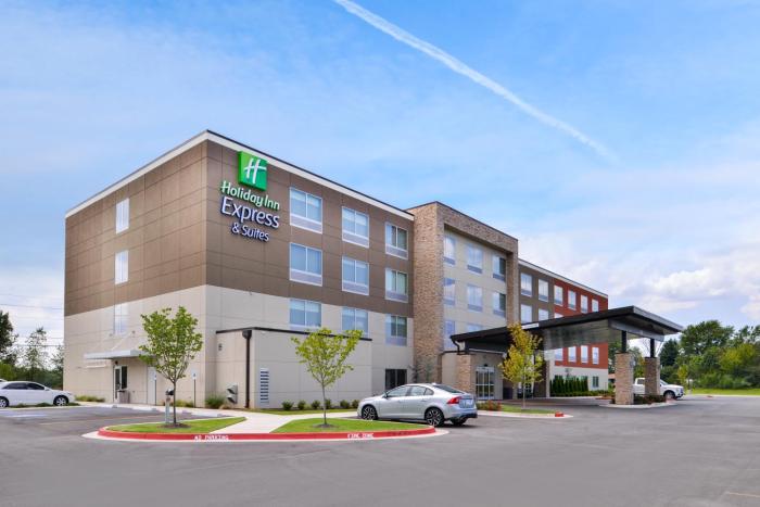 holiday inn express and suites siloam springs by ihg