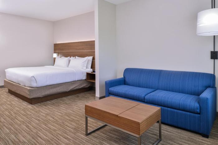 holiday inn express and suites siloam springs by ihg