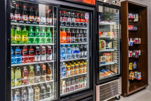 holiday inn express and suites siloam springs by ihg