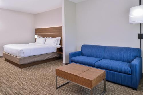 holiday inn express and suites siloam springs by ihg