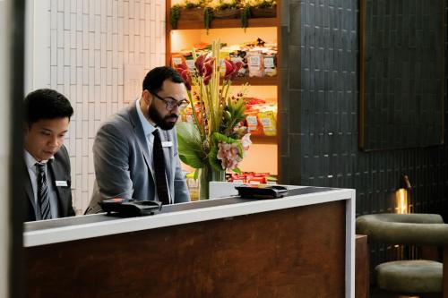 crowne plaza hy36 midtown manhattan by ihg