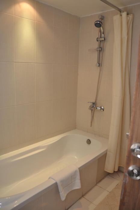 reef al malaz hotel international