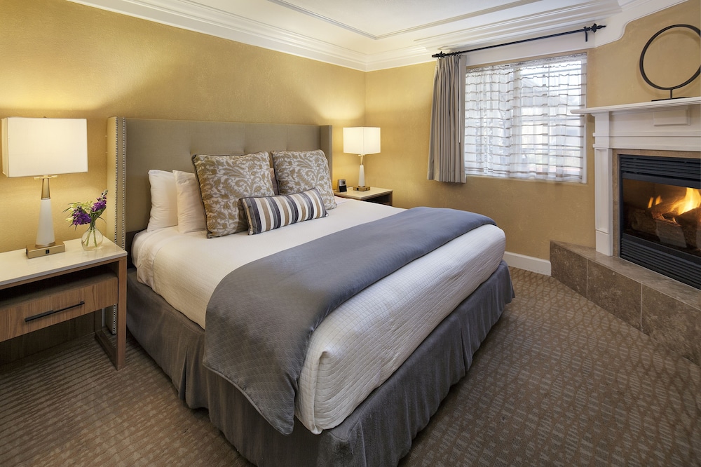 pelican inn and suites