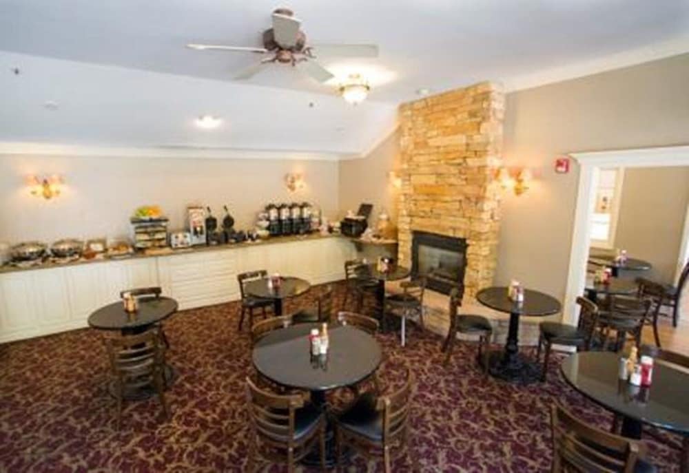 pelican inn and suites