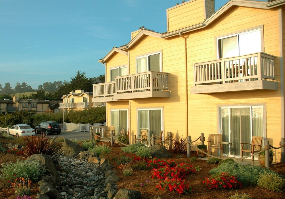 pelican inn and suites