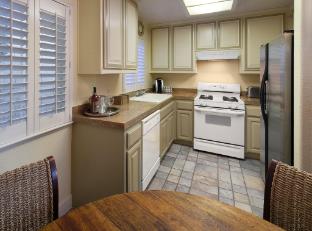 pelican inn and suites