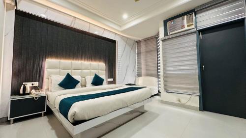 hotel baba deluxe