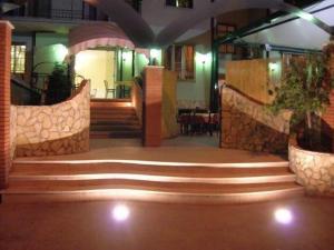 Villa Del Sorriso,Potenza>>Aglianico Del Vulture Wine Area,3 star