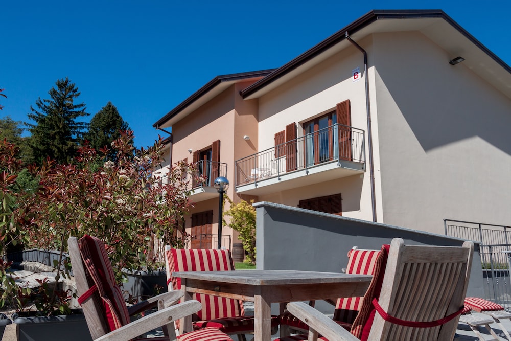 hotel rossovino como