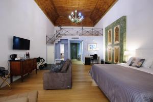 santa chiara boutique hotel