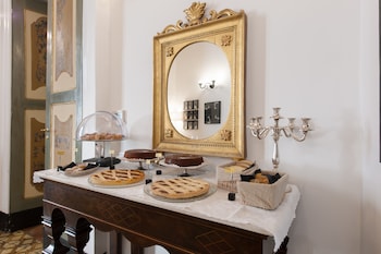 Santa Chiara Boutique Hotel,Naples>>Campania,4 star