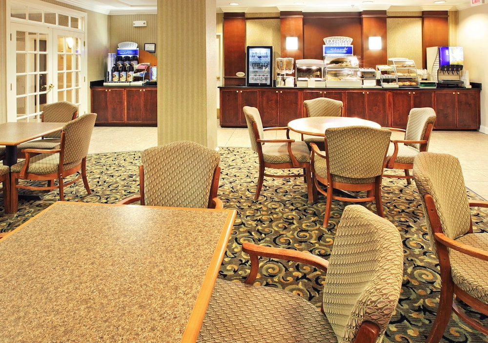 holiday inn express hotel and suites camden by ihg