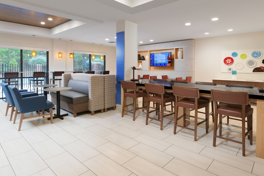 holiday inn express hotel and suites camden by ihg