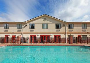 holiday inn express hotel and suites camden by ihg