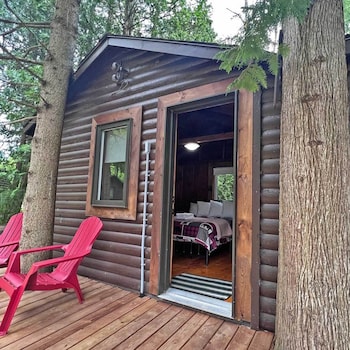 Red Bay Lodge,,3 star