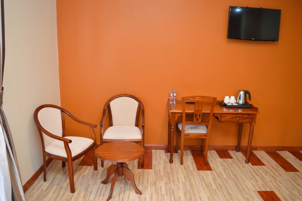 red ruby hotel