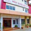 red ruby hotel