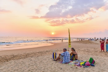 international beach hotel and restaurant