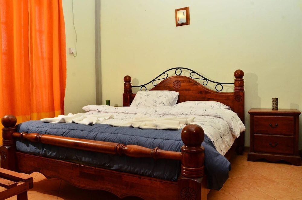 deer point hotel kandy