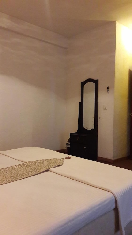 deer point hotel kandy