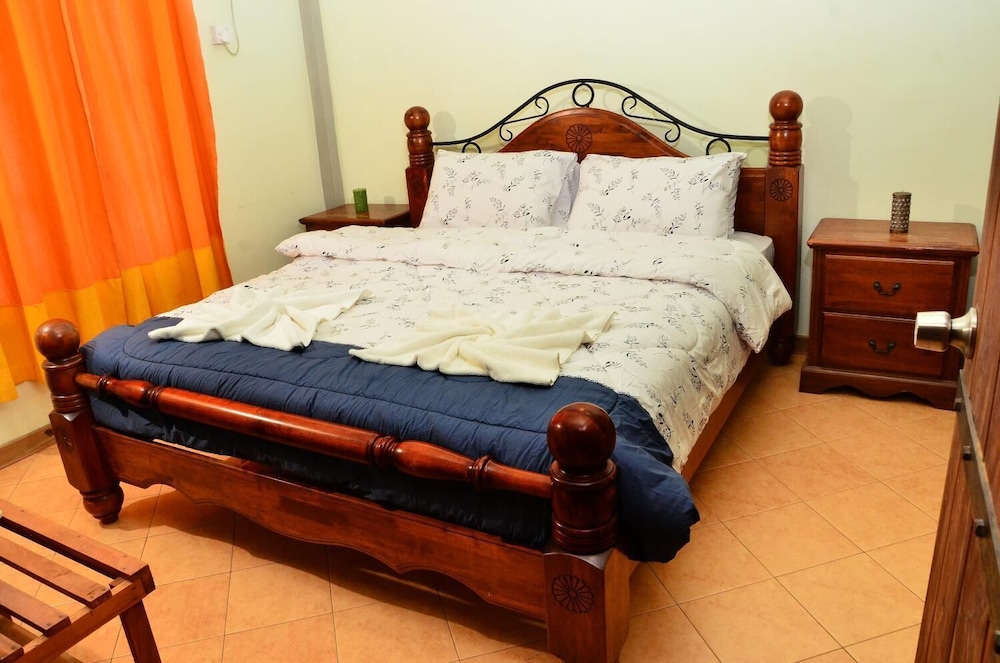 deer point hotel kandy