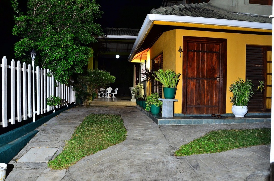 Deer Point Hotel Kandy,Near Temple Of The Tooth,3 star