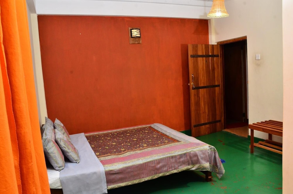 deer point hotel kandy