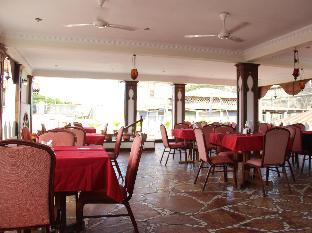 al minar hotel