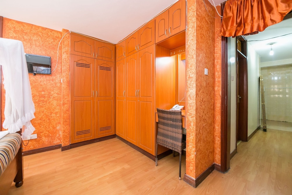 upperhill blueberry hotel