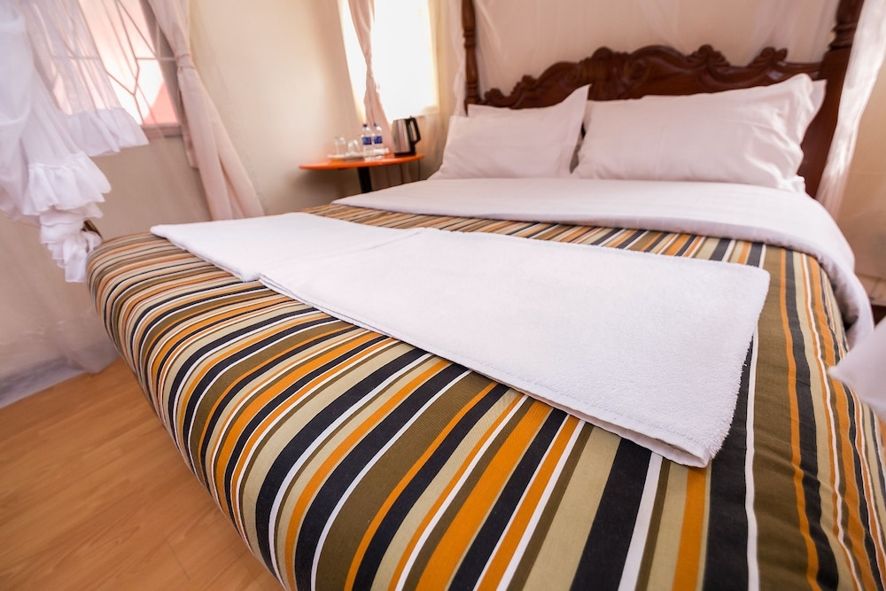 upperhill blueberry hotel