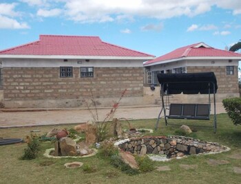 Zeroes Resort,Machakos>>Athi River,3 star