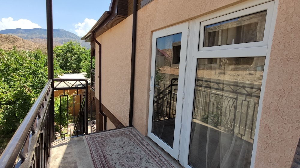 hotel natalia issyk kul