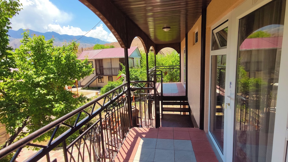 hotel natalia issyk kul